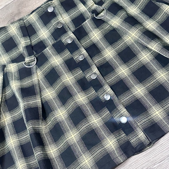 Hot Topic Y2K Style Yellow & Black Plaid Mini Skirt - Picture 8 of 13
